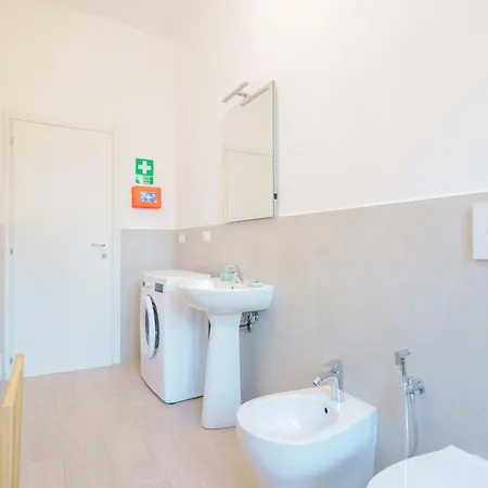 Cignani Loft - Station, Fair, Center Apartman