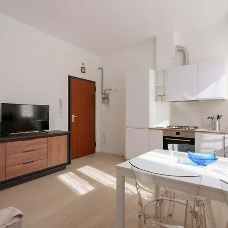Cignani Loft - Station, Fair, Center Appartement